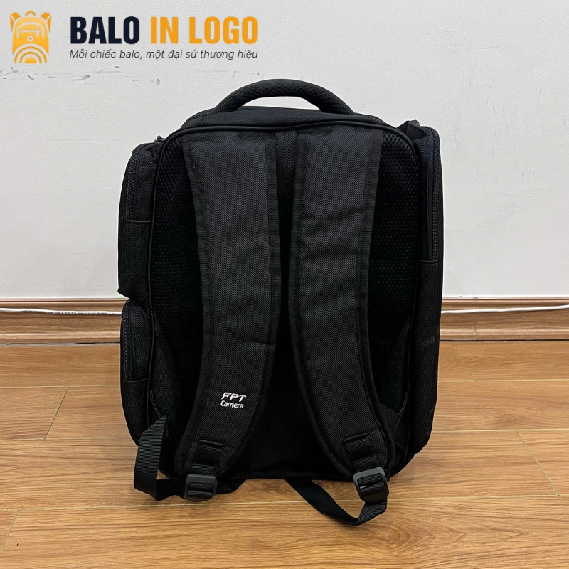 balo-dung-laptop-theu-logo-qua-tang-dang-hop-vai-900pu-mau-den-lt-03 (3) balo-dung-laptop-theu-logo-qua-tang-dang-hop-vai-900pu-mau-den-lt-03