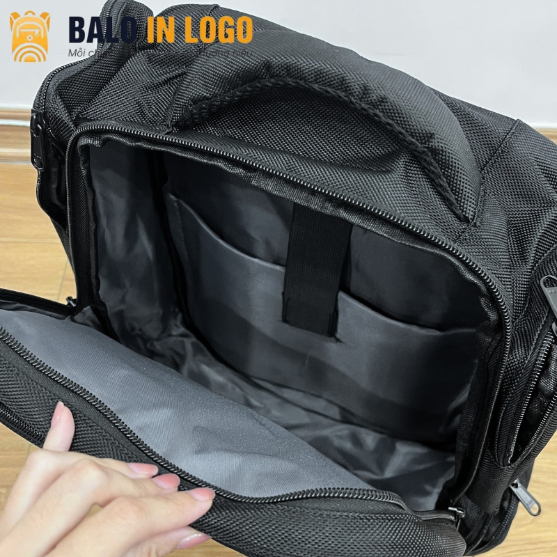 balo-dung-laptop-theu-logo-qua-tang-dang-hop-vai-900pu-mau-den-lt-03 (5) balo-dung-laptop-theu-logo-qua-tang-dang-hop-vai-900pu-mau-den-lt-03