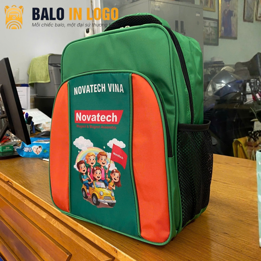 balo-hoc-sinh-in-logo-vai-900pu-xanh-la-phoi-cam-hoa-tiet-hoat-hinh-hs-11 (4) balo-hoc-sinh-in-logo-vai-900pu-xanh-la-phoi-cam-hoa-tiet-hoat-hinh-hs-11