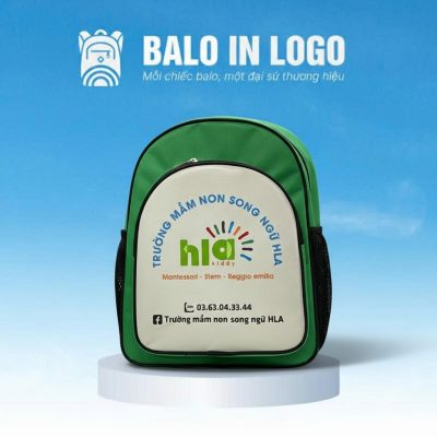 Balo mẫu giáo quà tặng in logo vải 600D dáng hộp xanh lá HS-04